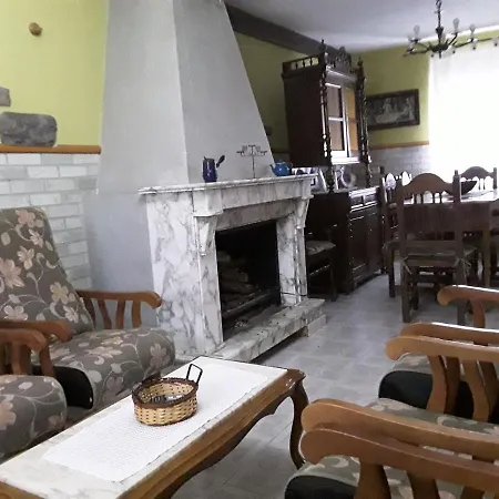 Casa Entrenidos Kır Evi Mudá